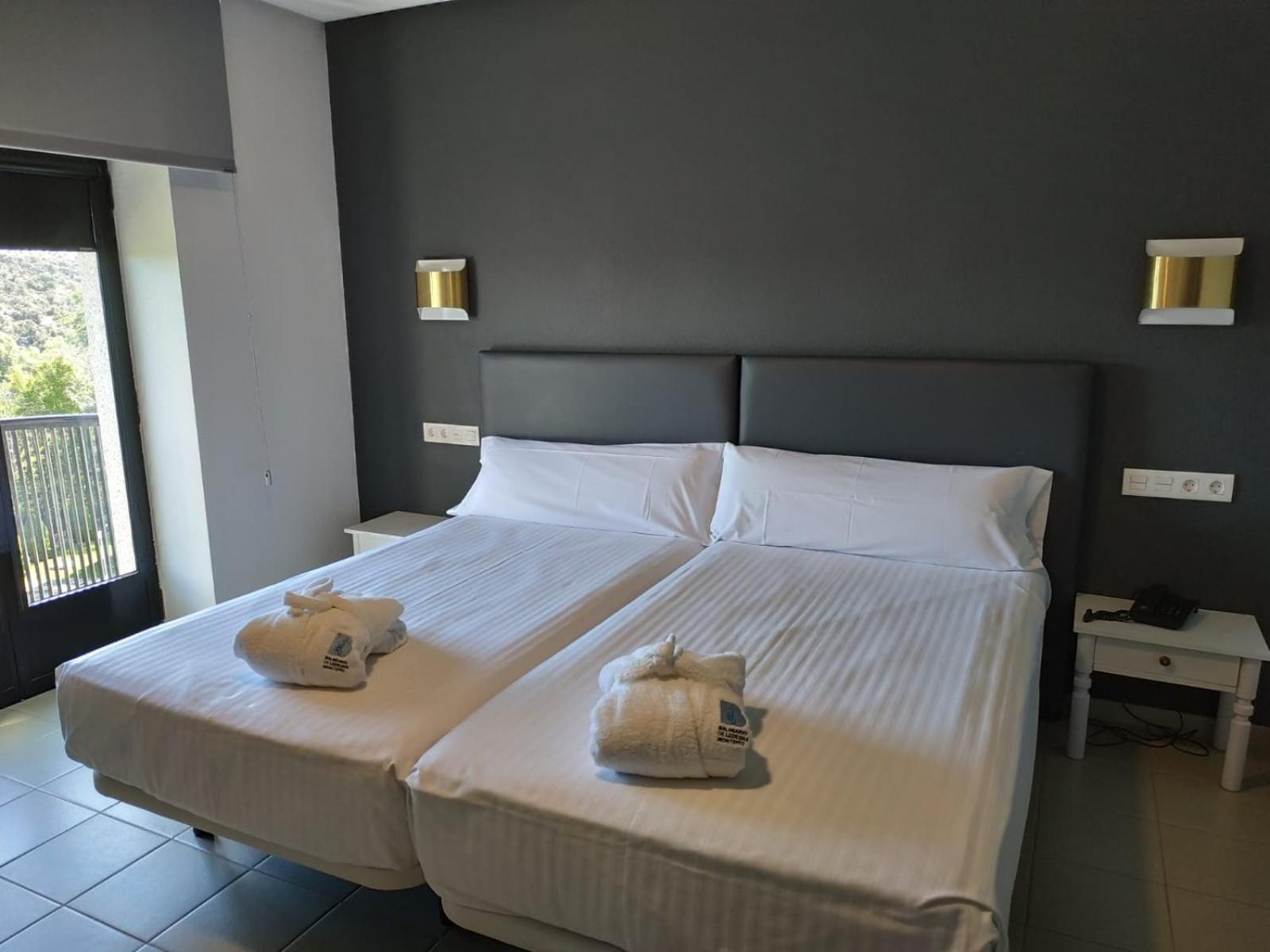 Balneario De Ledesma Hotel Vega de Tirados Kültér fotó