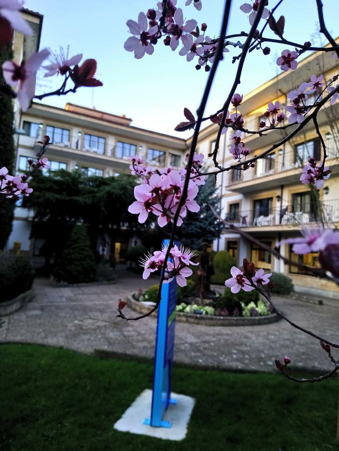 Balneario De Ledesma Hotel Vega de Tirados Kültér fotó